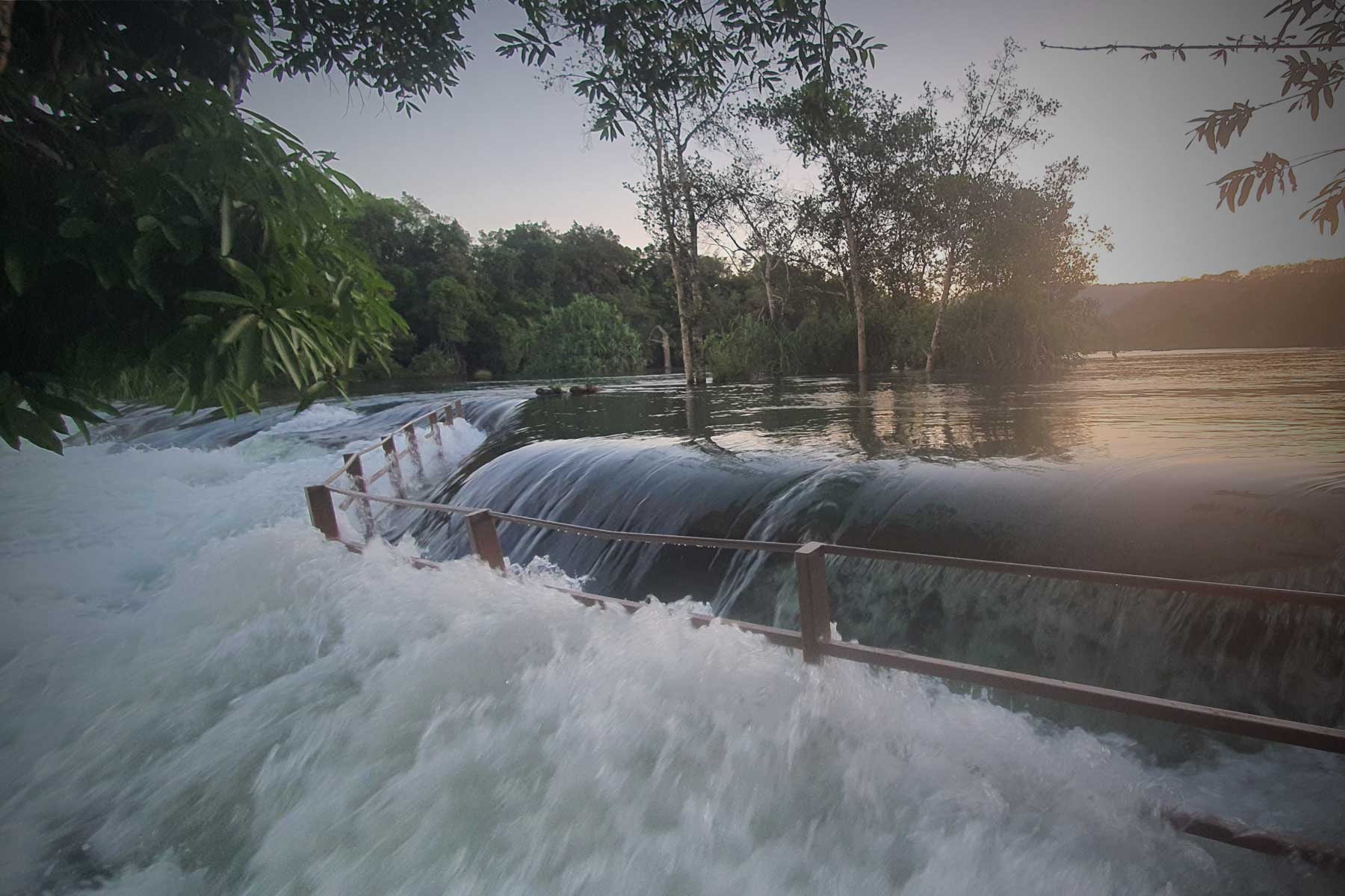 Whistling Woodzs Experience River Jaccuzzi