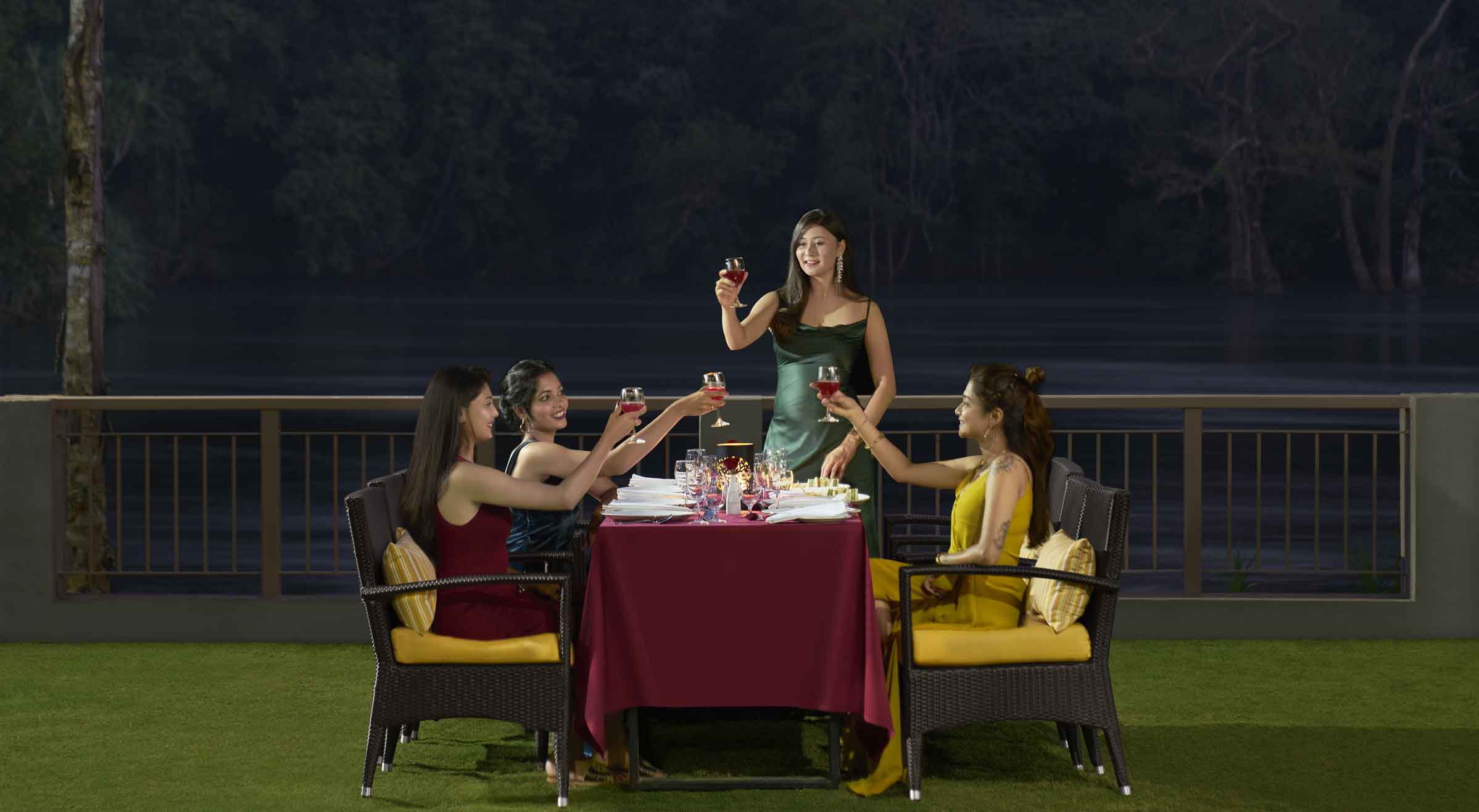 Whistling Woodzs dining private dining 2