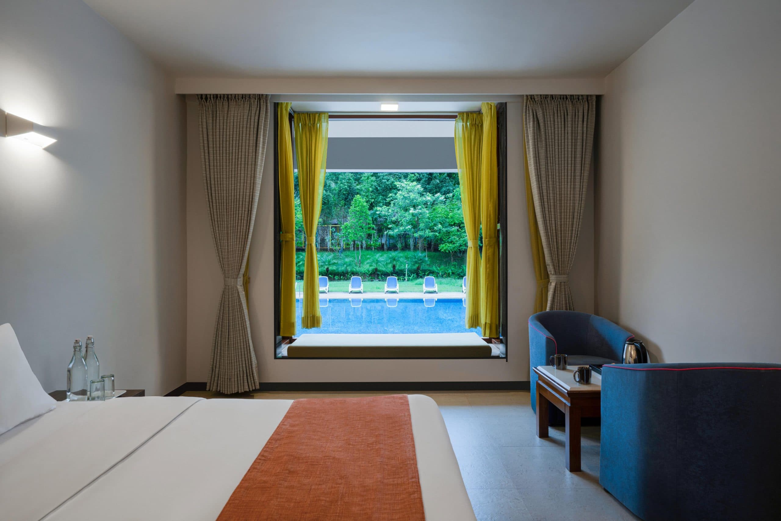 Riverside Room 1 scaled